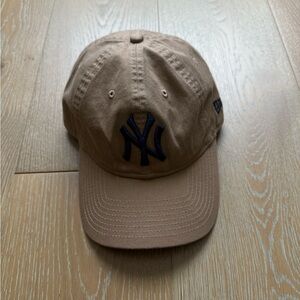 MLB Kids Tan Cap with Navy Emblem